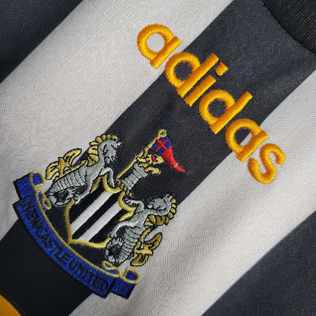 Newcastle United 1995/97 Retro Home Long Sleeve Jersey