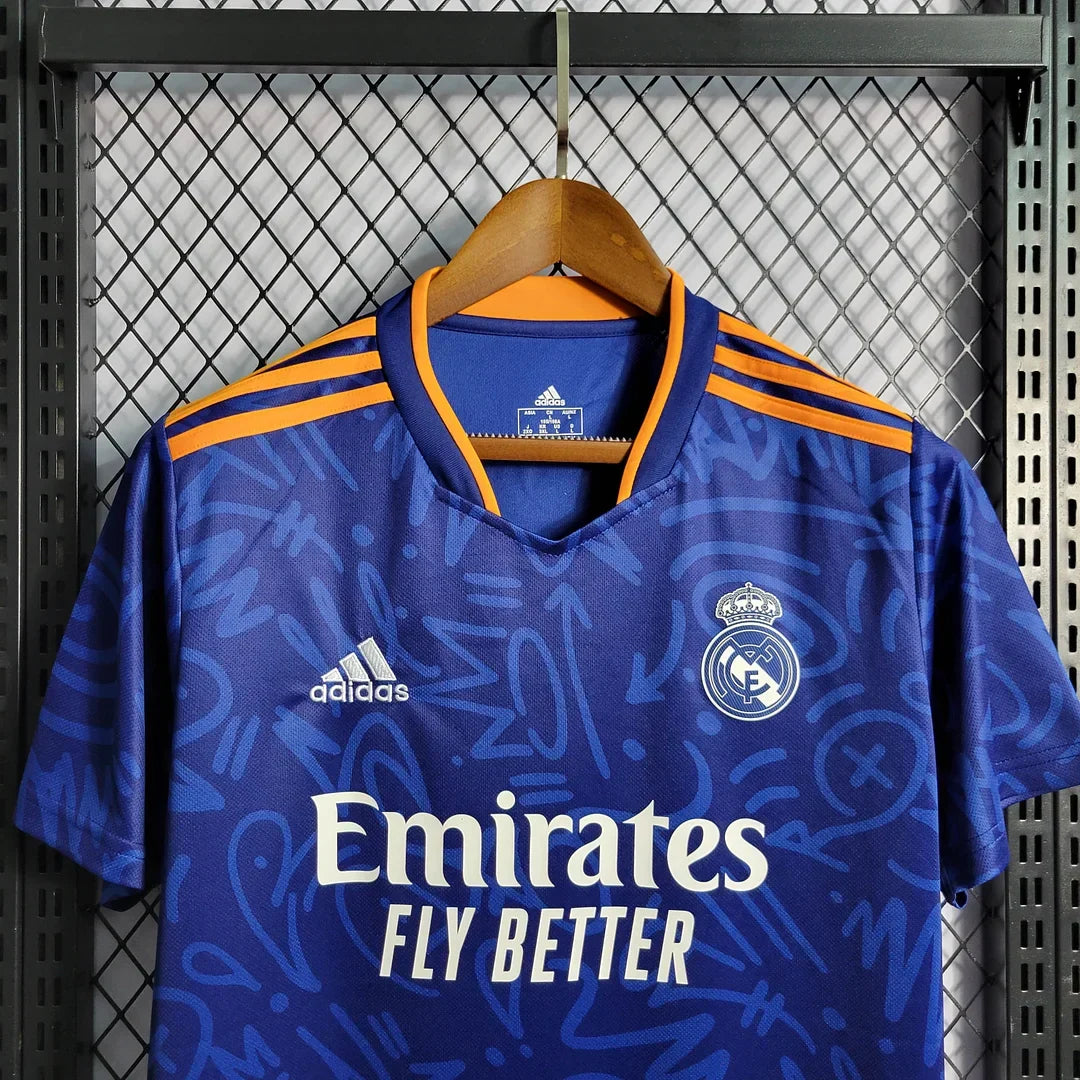 Real Madrid 2021/22 Retro Away Jersey