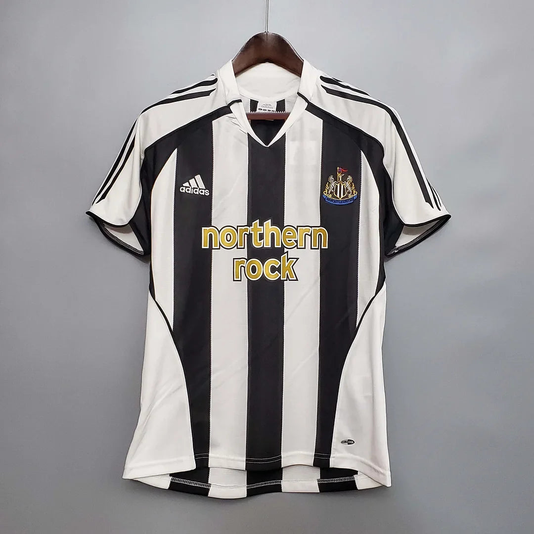Newcastle United 2005/06 Retro Home Jersey