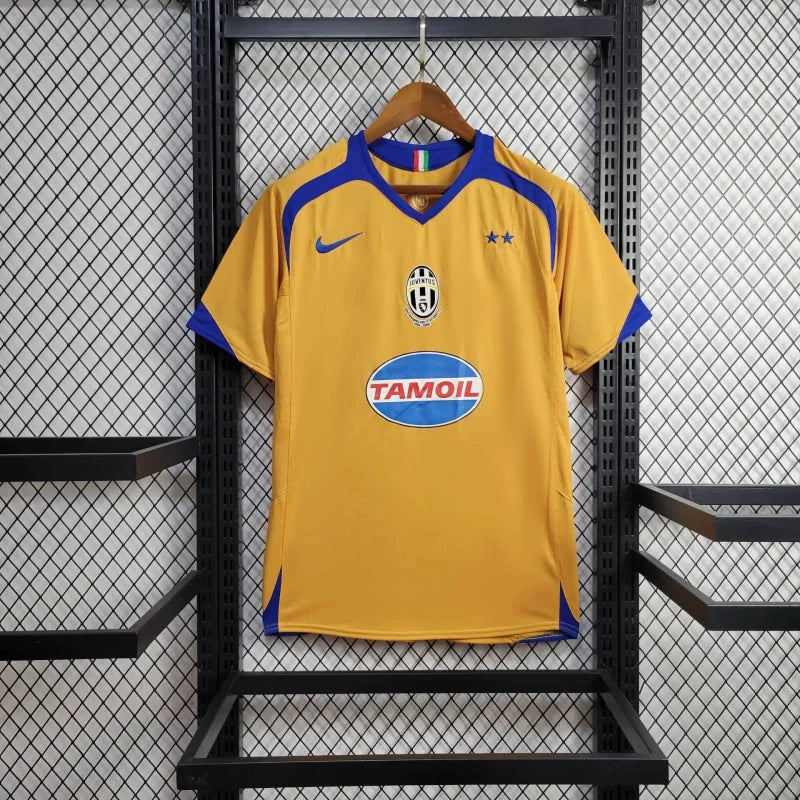 Juventus 2005/06 Retro Third Jersey