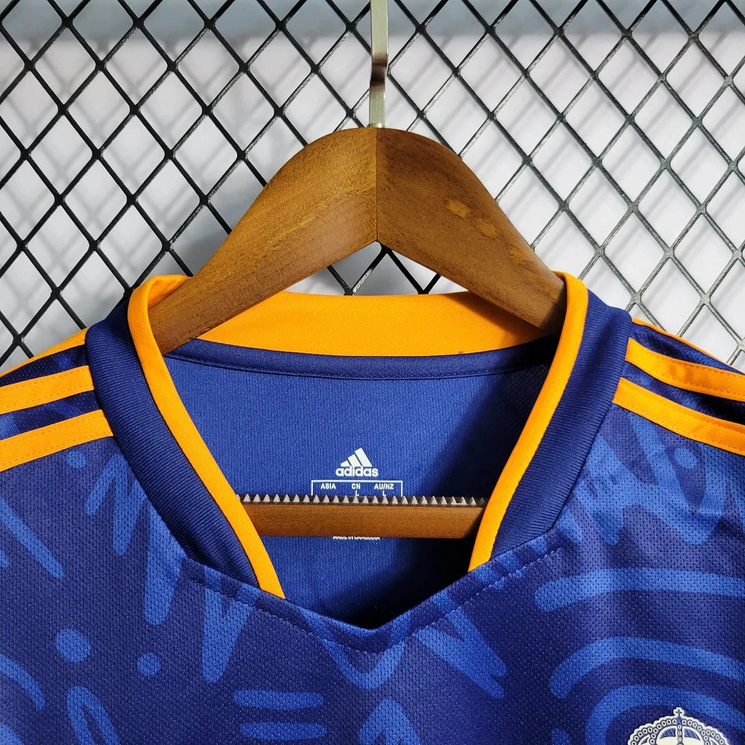 Real Madrid 2021/22 Retro Away Jersey