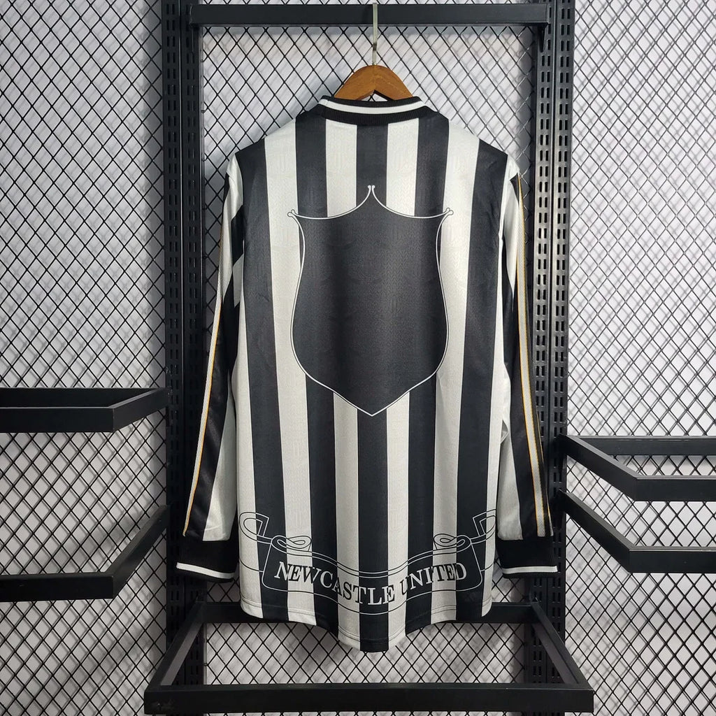 Newcastle United 1995/97 Retro Home Long Sleeve Jersey