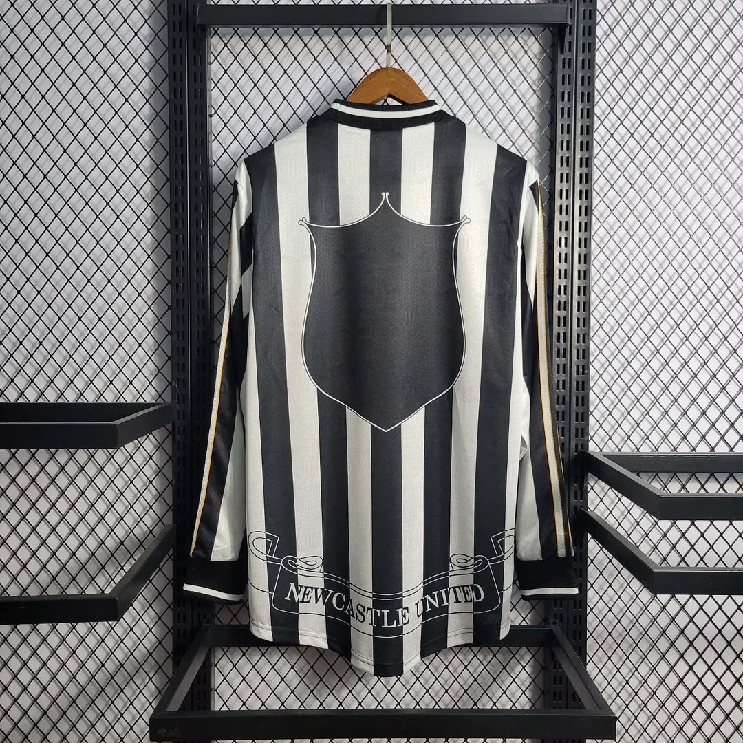 Newcastle United 1995/97 Retro Home Long Sleeve Jersey
