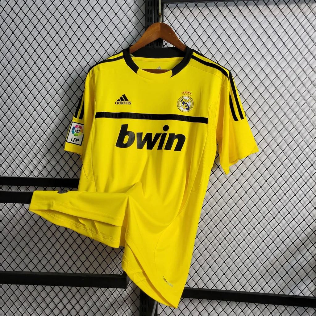 Real Madrid 2011/12 Retro Yellow Goalkeeper Jersey