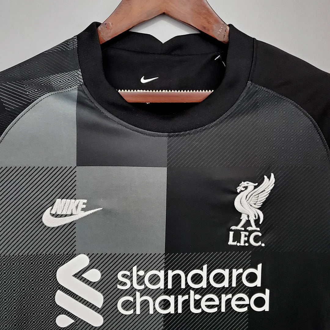 Liverpool 2021/22 Retro Goalkeeper Jersey
