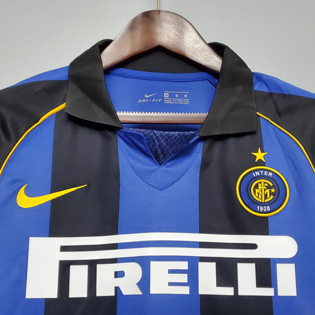 Inter Milan 2001/02 Retro Home Jersey