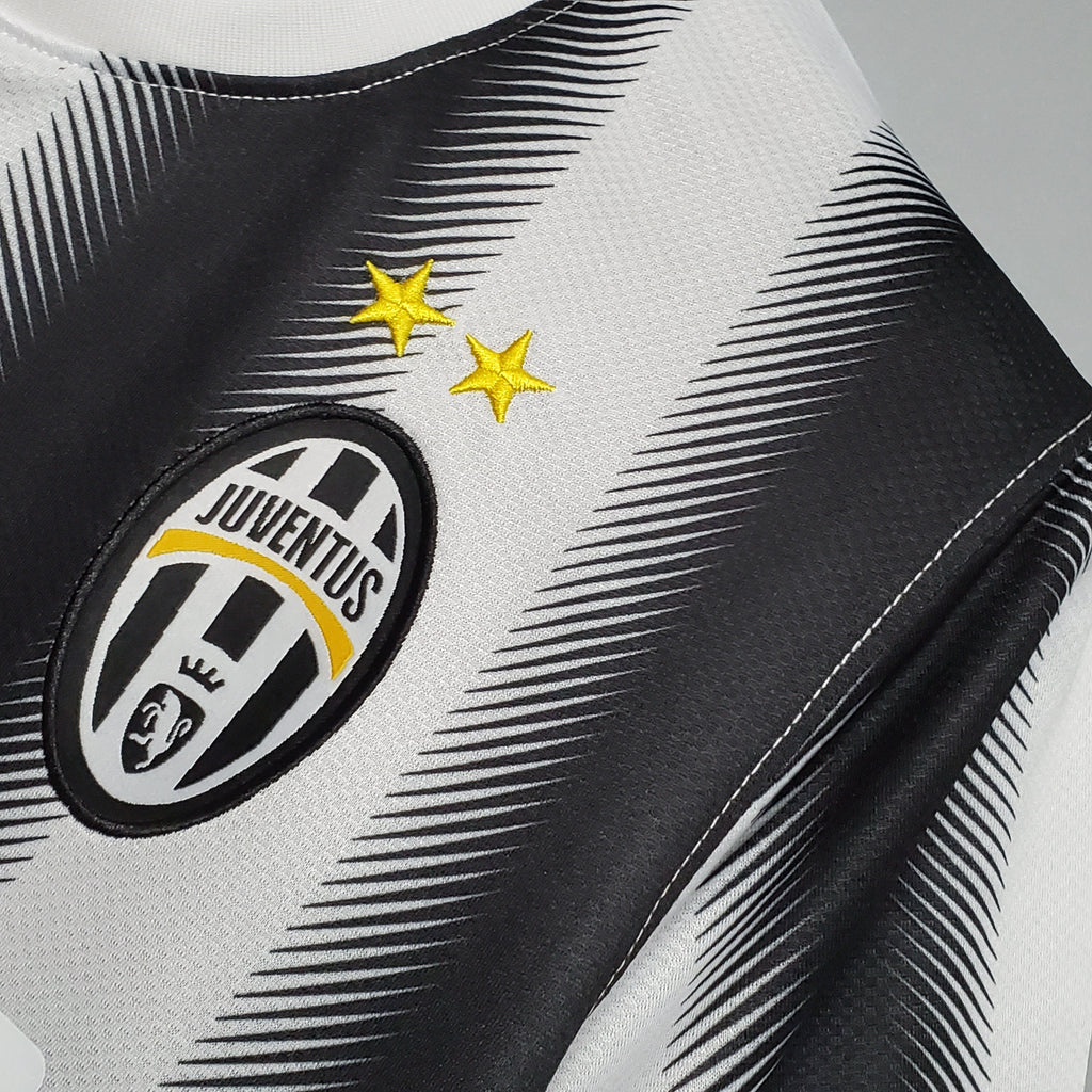 Juventus 2011/12 Retro Home Jersey