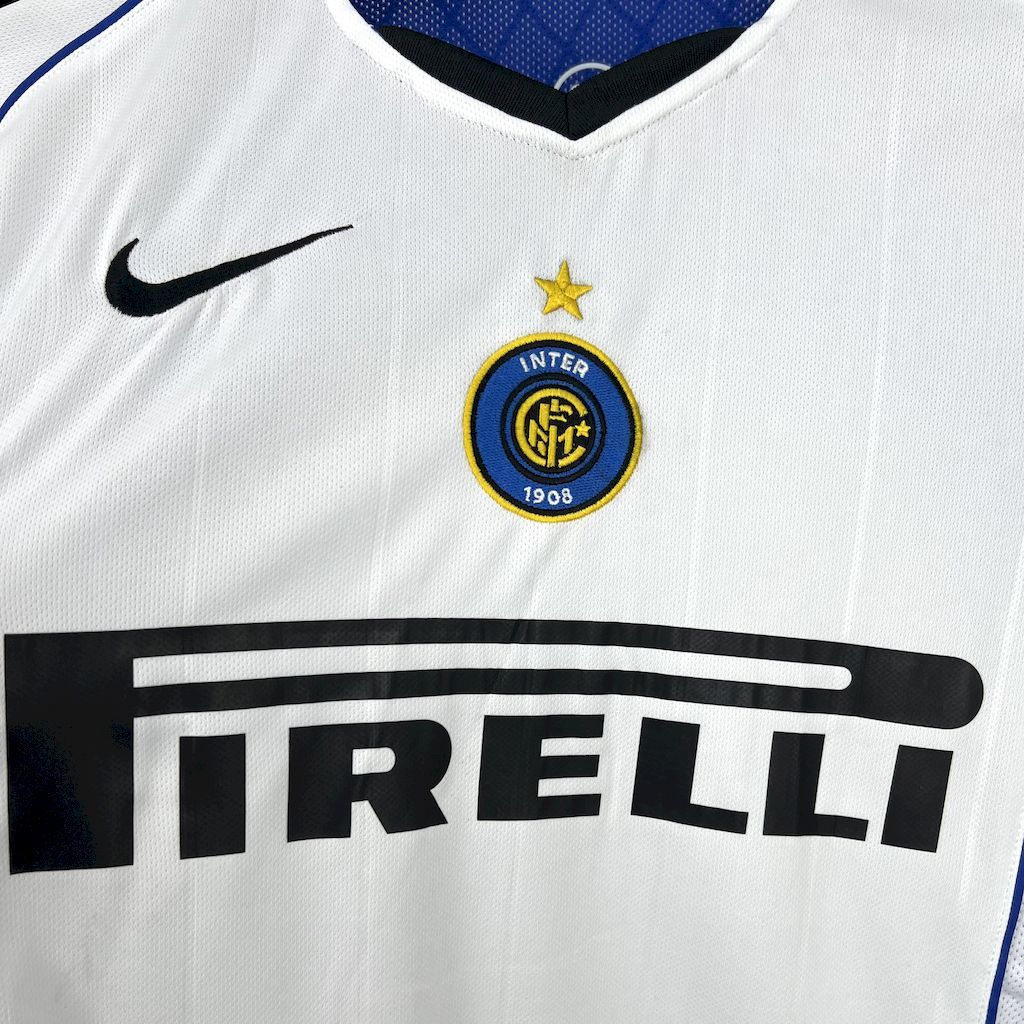 Inter Milan 2004/05 Retro Away Jersey