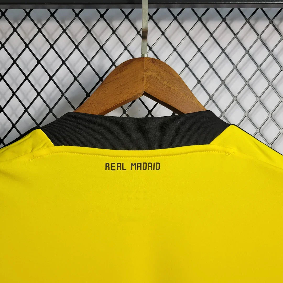 Real Madrid 2011/12 Retro Yellow Goalkeeper Jersey