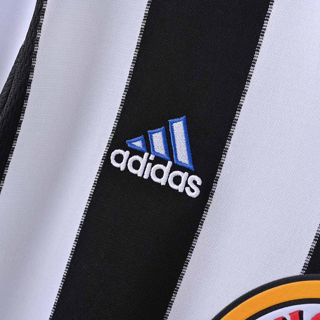 Newcastle United 1999/00 Retro Home Jersey