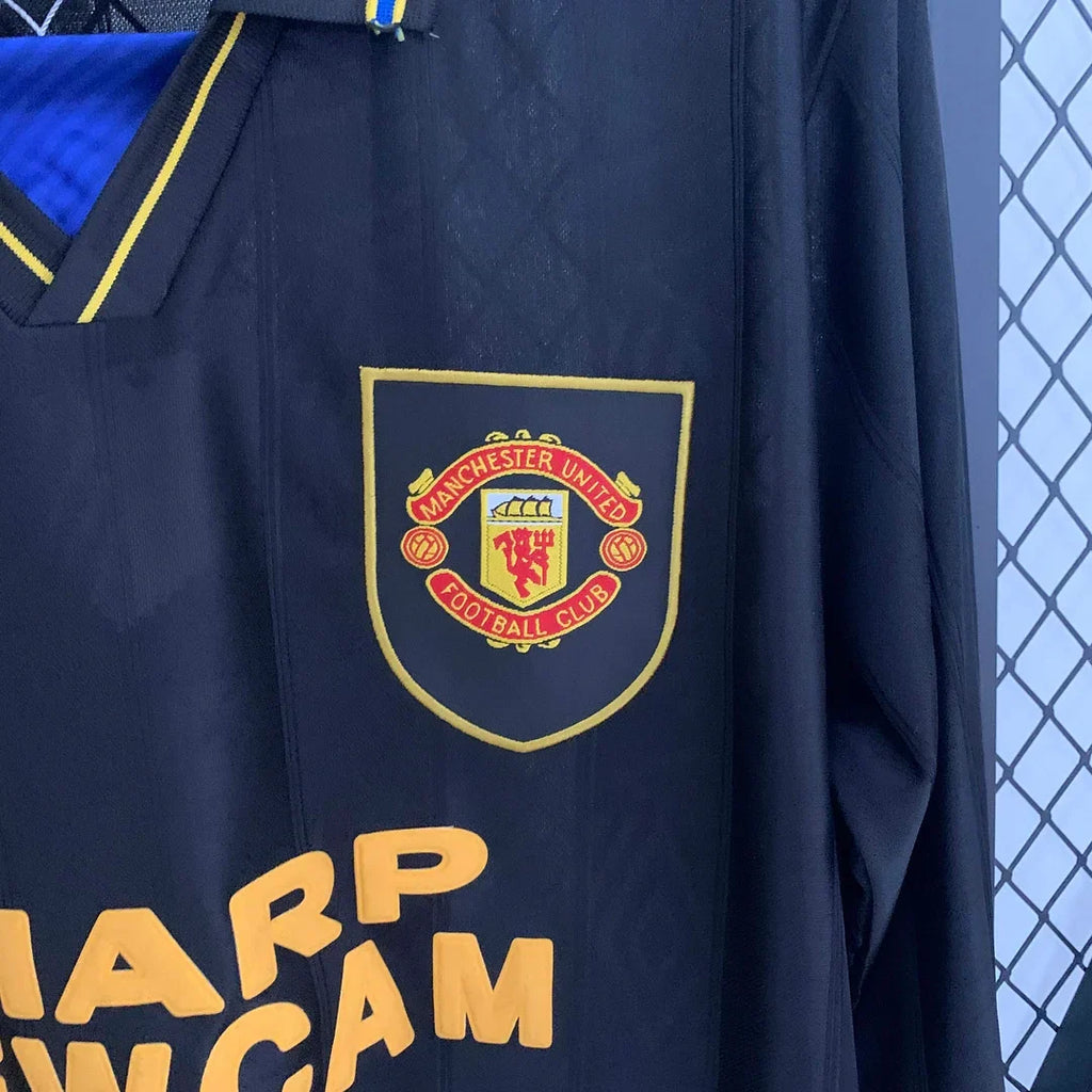 Manchester United 1993/95 Retro Away Long Sleeve Jersey