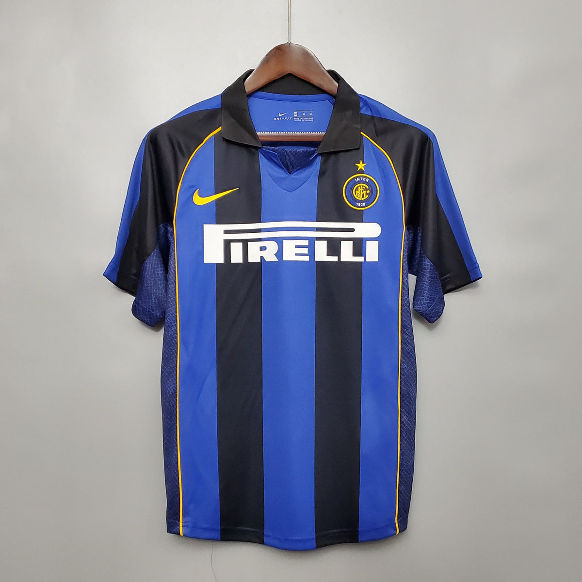 Inter Milan 2001/02 Retro Home Jersey