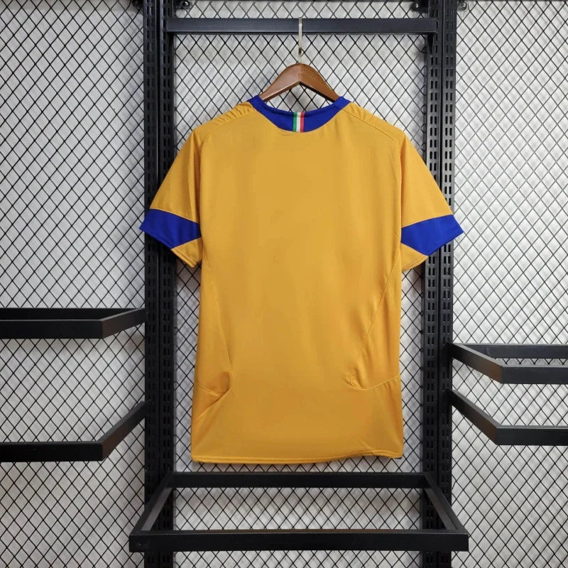 Juventus 2005/06 Retro Third Jersey