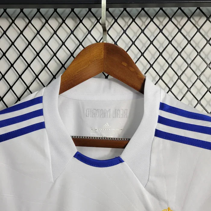 Real Madrid 2010/11 Retro Home Jersey