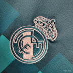 Real Madrid 2017/18 Retro Third Long Sleeve Jersey