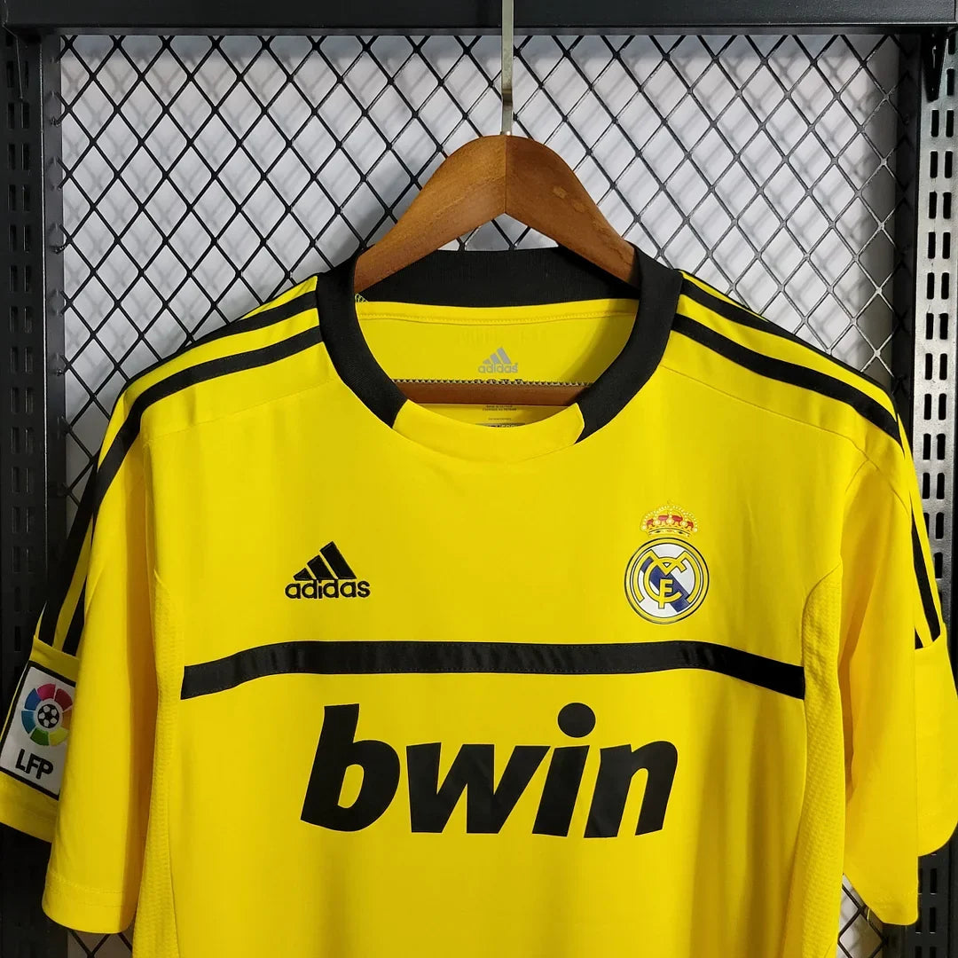Real Madrid 2011/12 Retro Yellow Goalkeeper Jersey