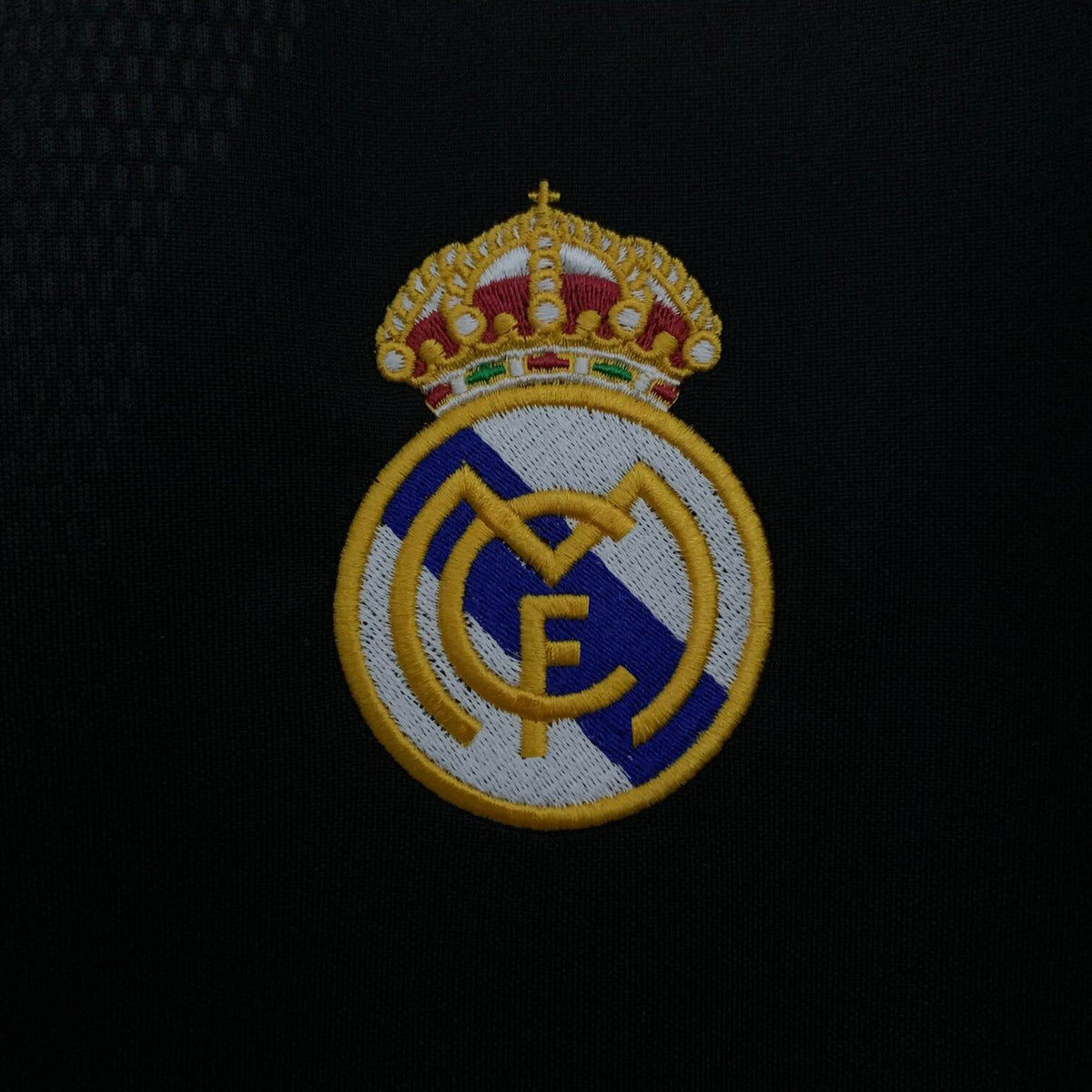 Real Madrid 2001/02 Retro Away Jersey