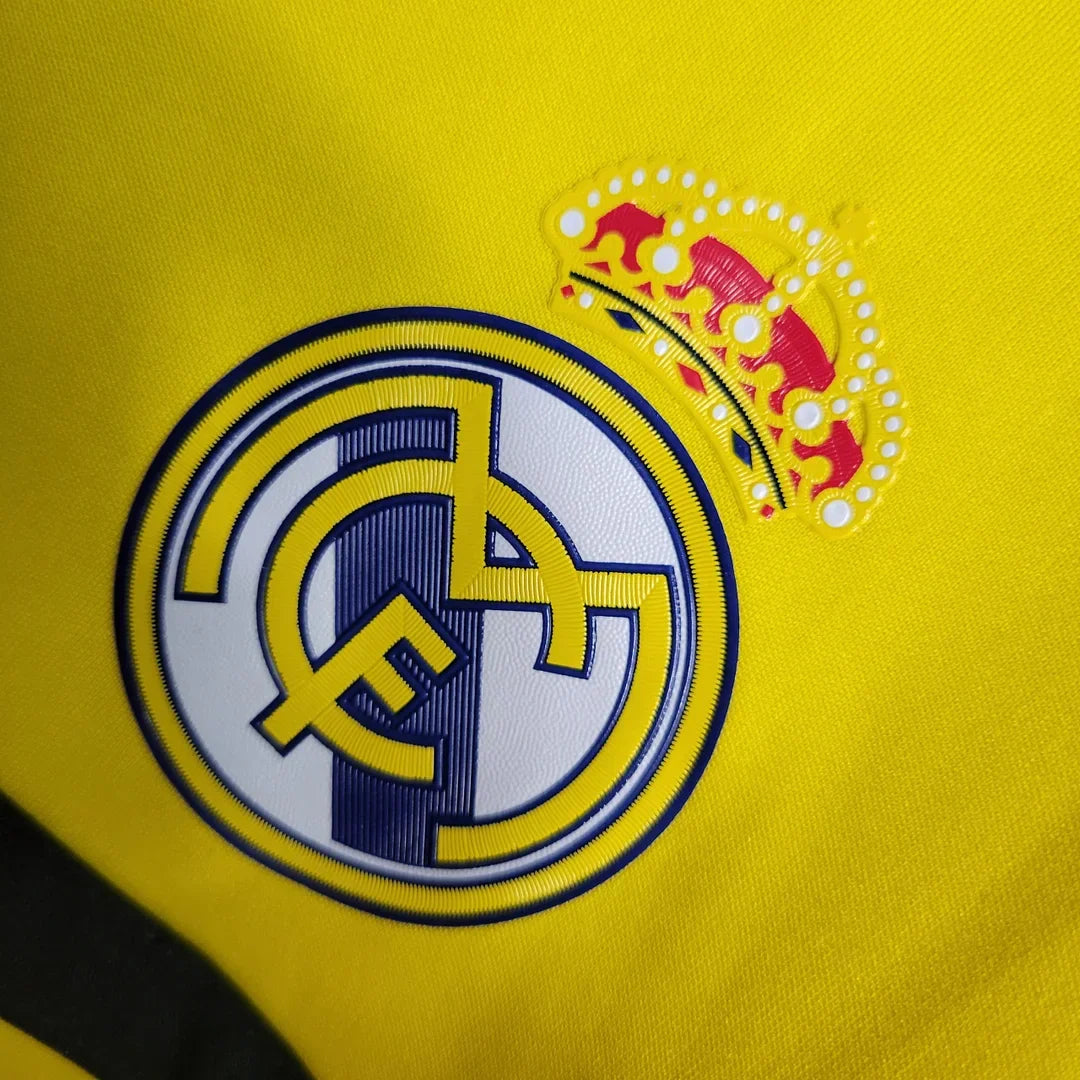 Real Madrid 2011/12 Retro Yellow Goalkeeper Jersey
