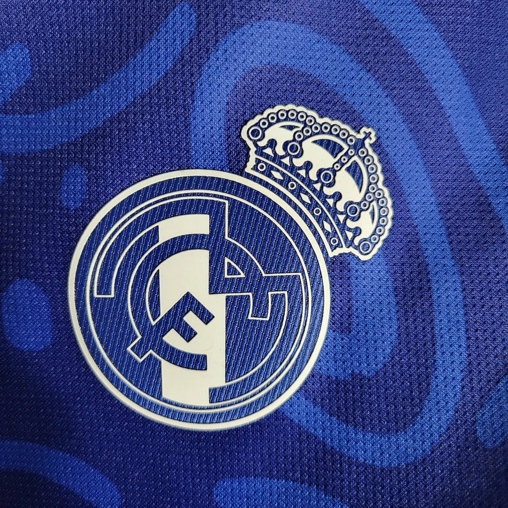 Real Madrid 2021/22 Retro Away Jersey