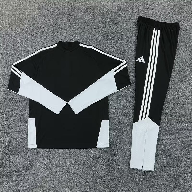 Spain Black Tracksuit 2026/27
