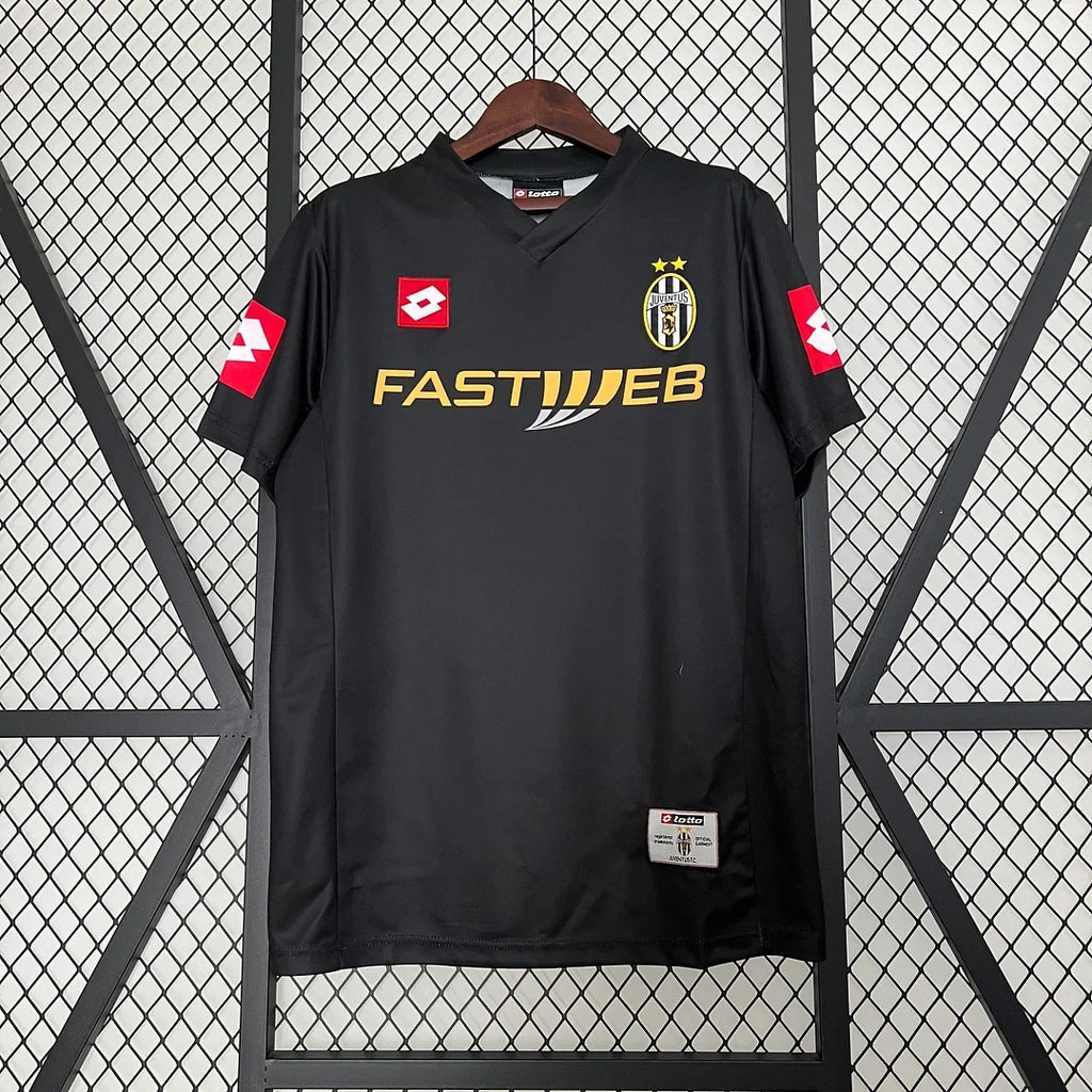 Juventus 2001/02 Retro Away Jersey