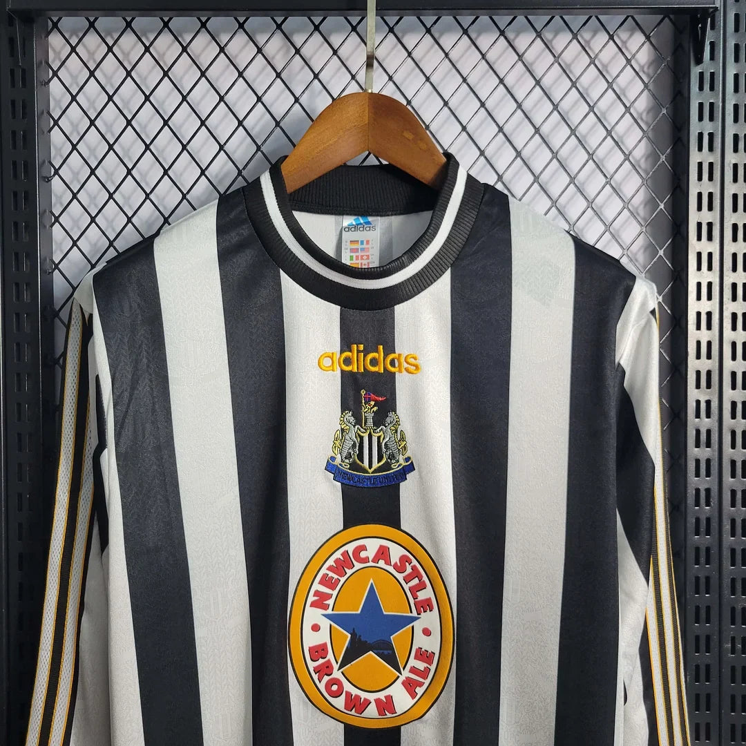 Newcastle United 1995/97 Retro Home Long Sleeve Jersey