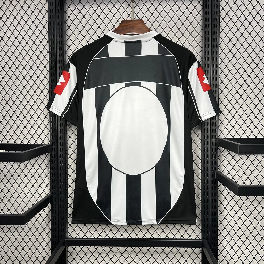 Juventus 2002/03 Retro Home Jersey
