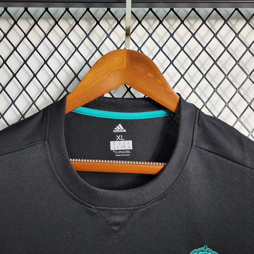 Real Madrid 2017/18 Retro Away Jersey