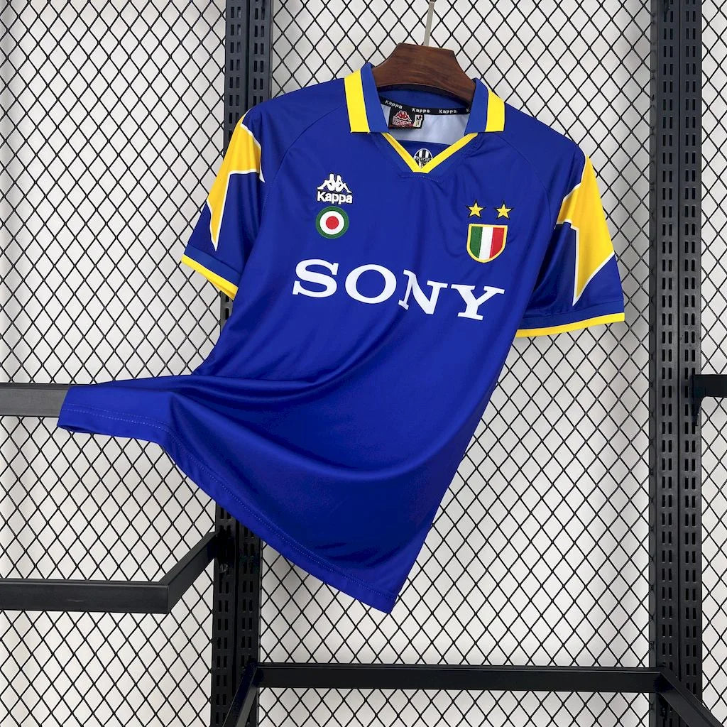 Juventus 1995/96 Retro Away Jersey