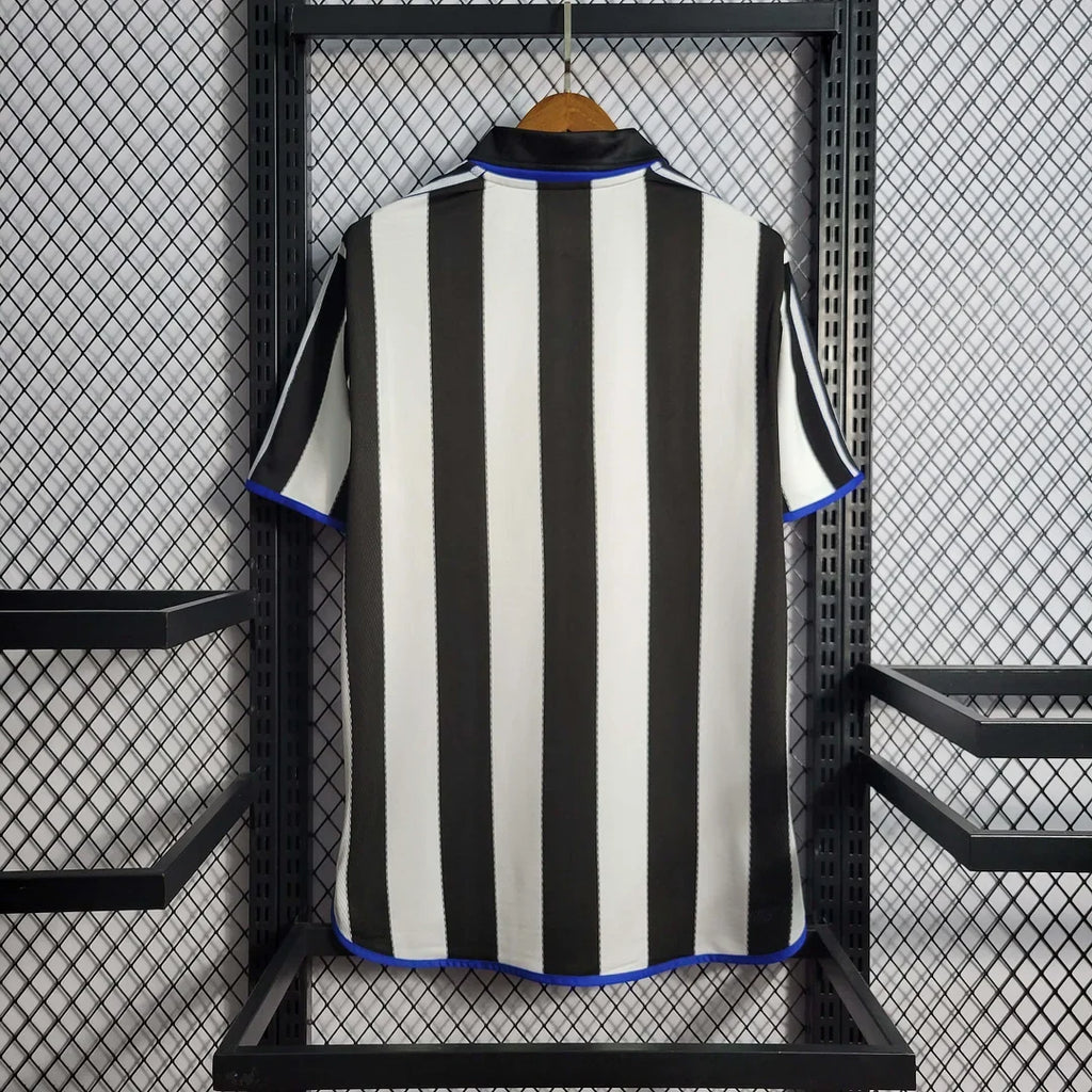 Newcastle United 2000/01 Retro Home Jersey
