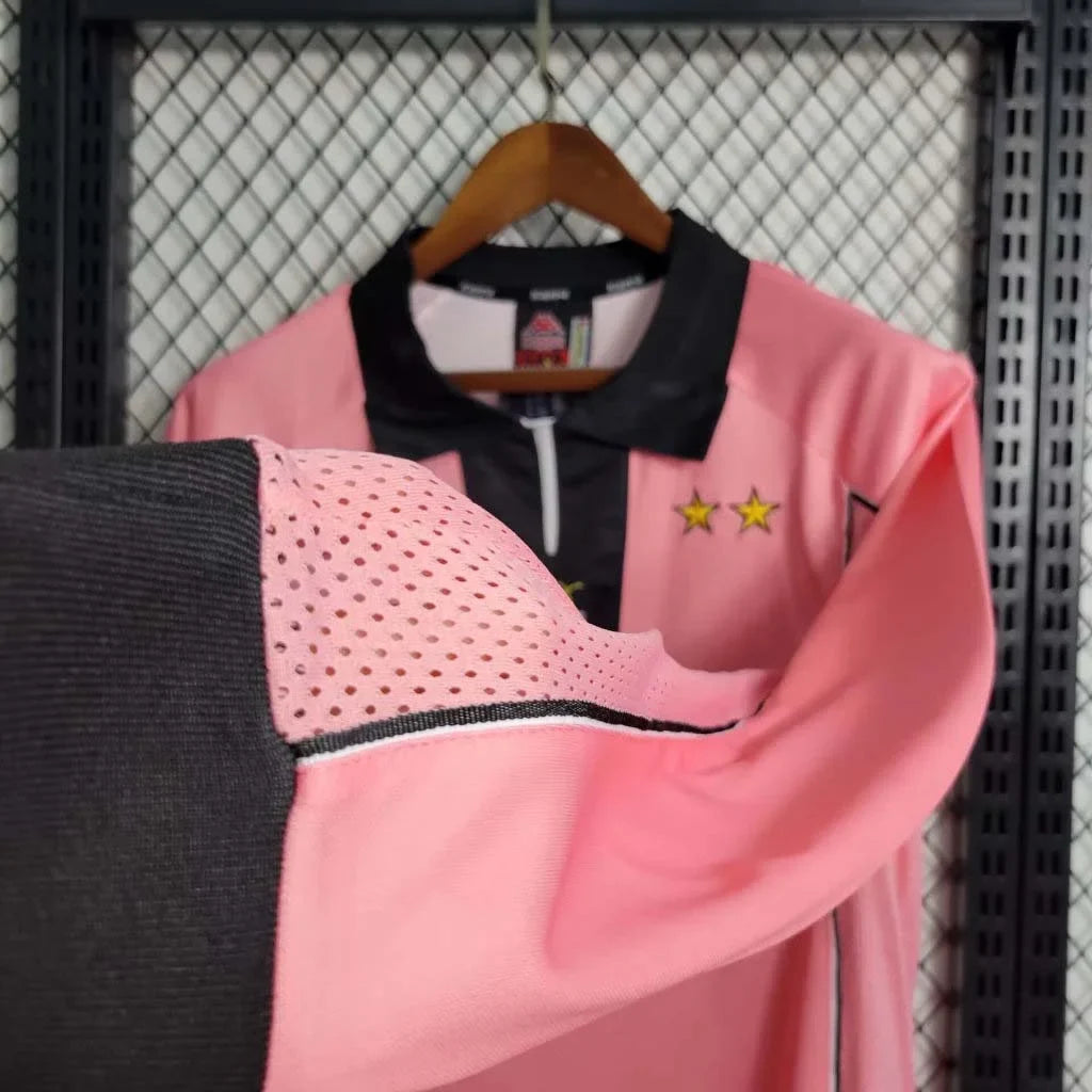Juventus 1997/98 Retro Away Long Sleeve Jersey