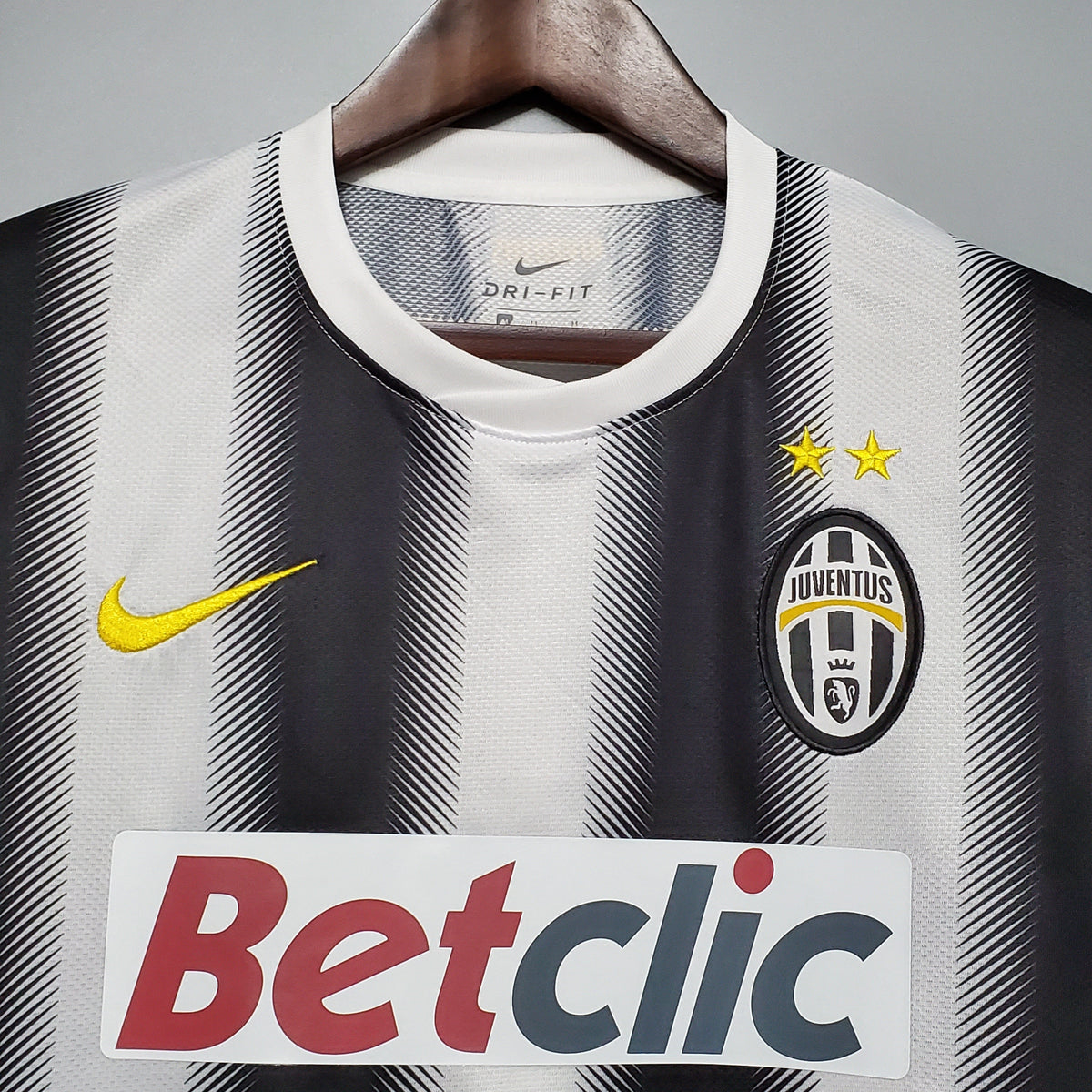 Juventus 2011/12 Retro Home Jersey