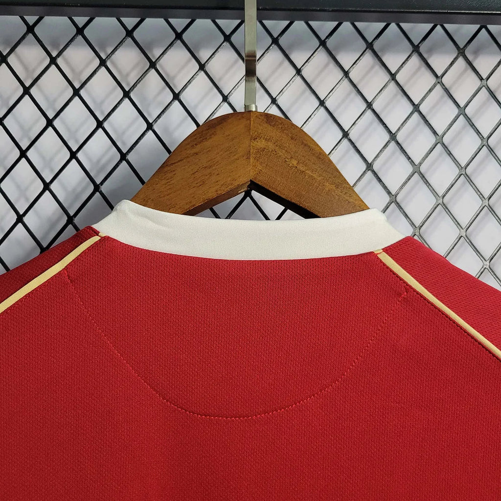 Manchester United 2006/07 Retro Home Jersey