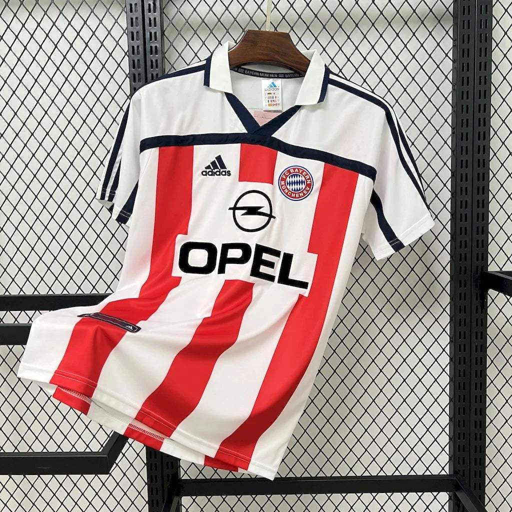 Bayern Munich 2000/01 Retro Away Jersey