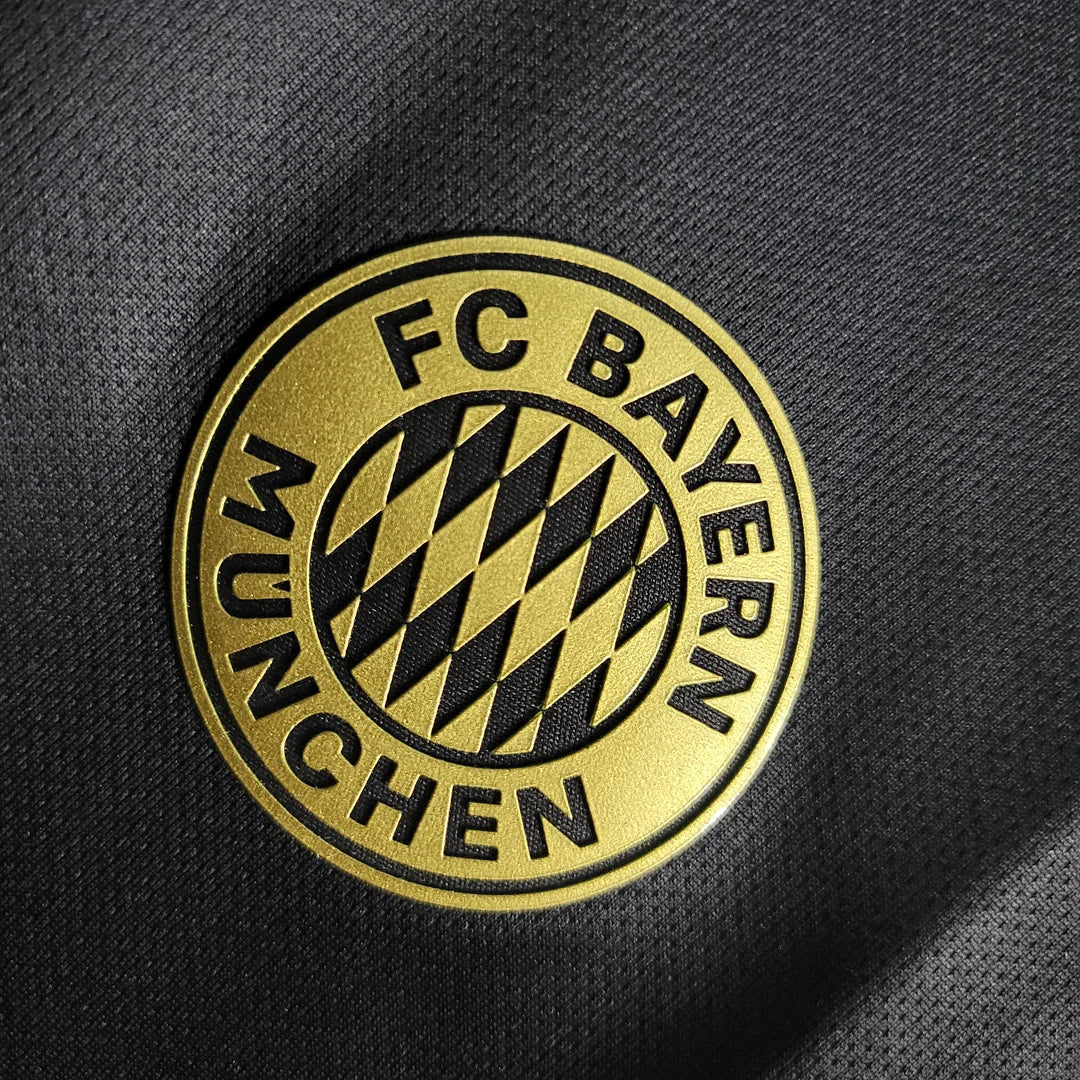Bayern Munich 2021/22 Retro Away Jersey