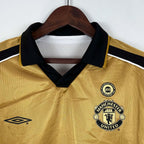 Manchester United 2001/02 Retro Third Jersey
