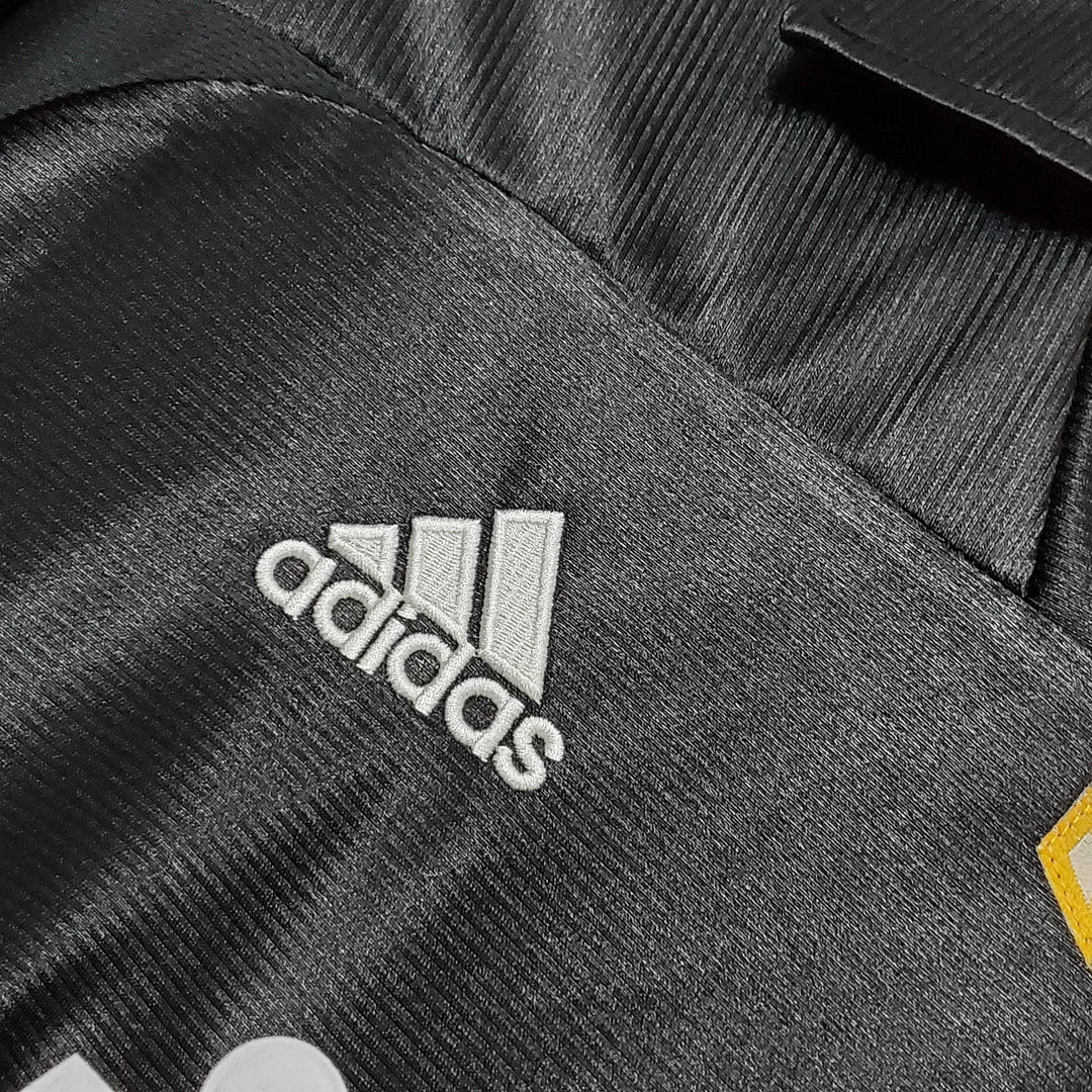 Real Madrid 1998/2000 Retro Away Jersey