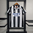 Juventus 1997/98 Retro Home Jersey