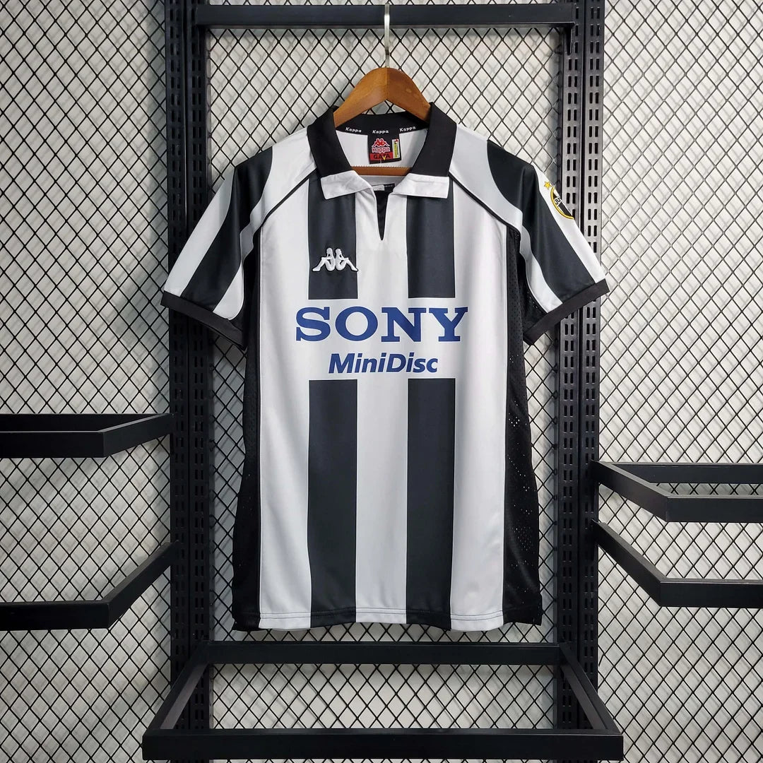 Juventus 1997/98 Retro Home Jersey