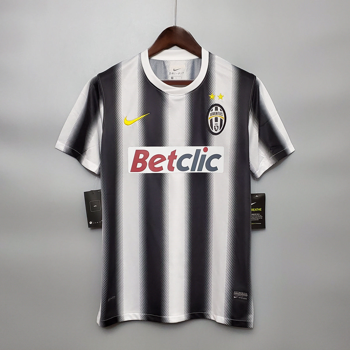 Juventus 2011/12 Retro Home Jersey