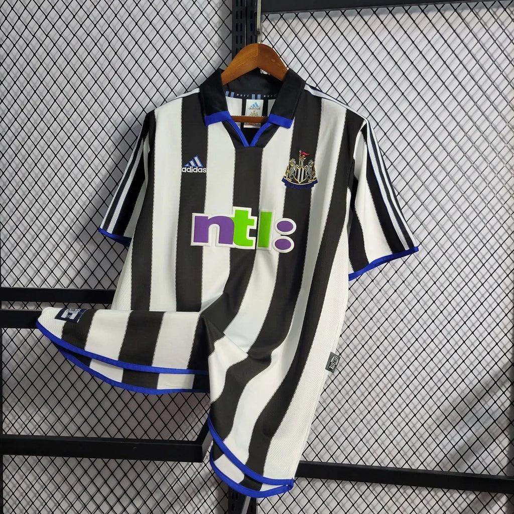 Newcastle United 2000/01 Retro Home Jersey