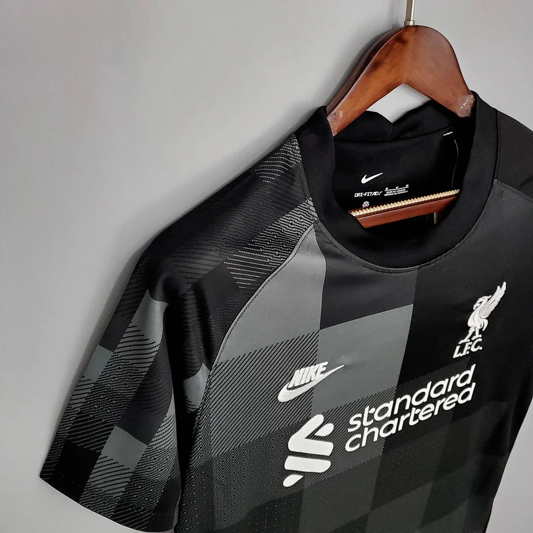 Liverpool 2021/22 Retro Goalkeeper Jersey