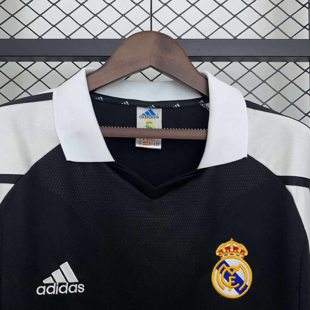 Real Madrid 2001/02 Retro Away Jersey