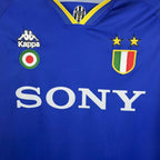 Juventus 1995/96 Retro Away Long Sleeve Jersey